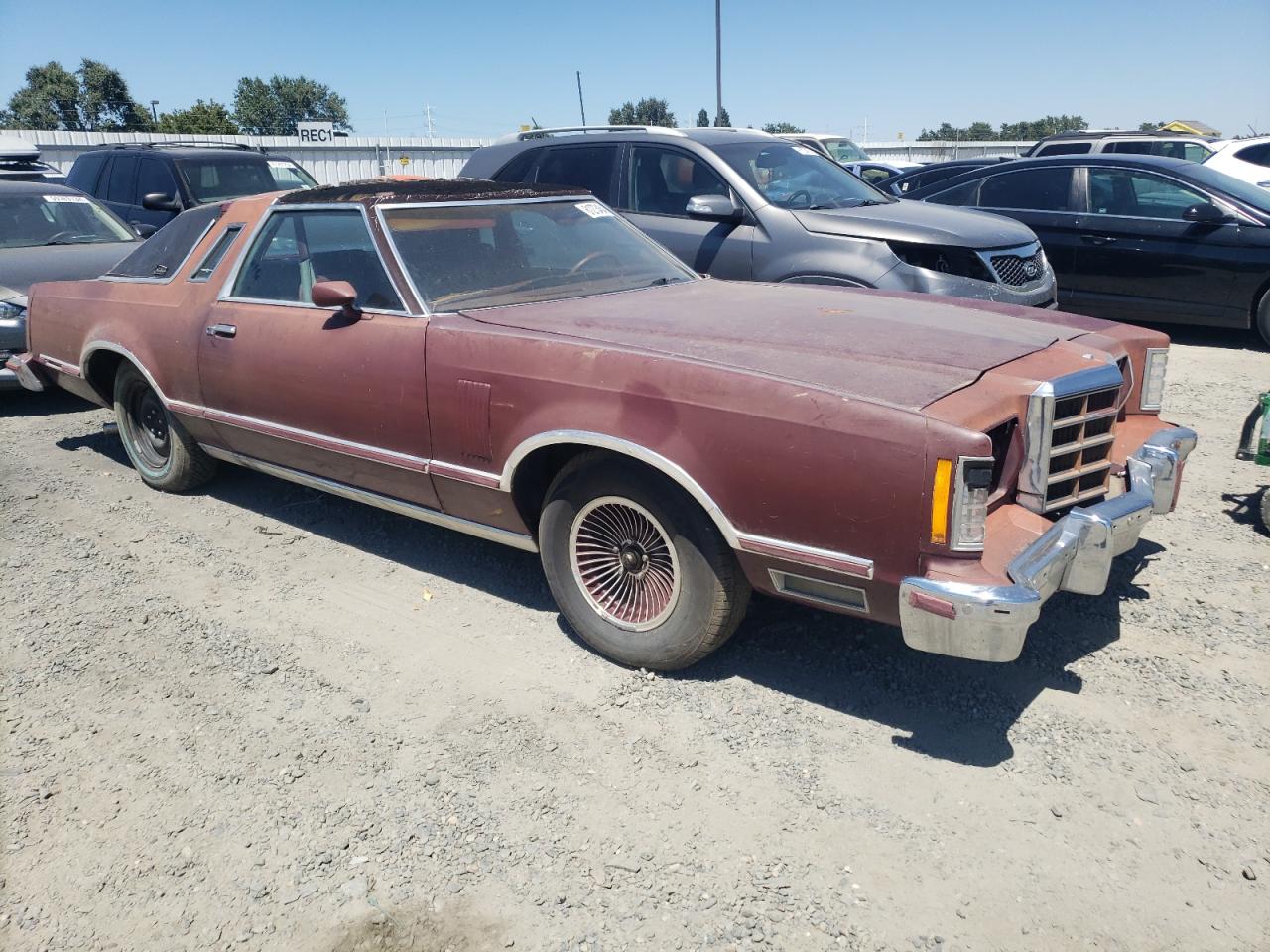 1979 Ford Thunderbir VIN: 9J87H101112 Lot: 61273464