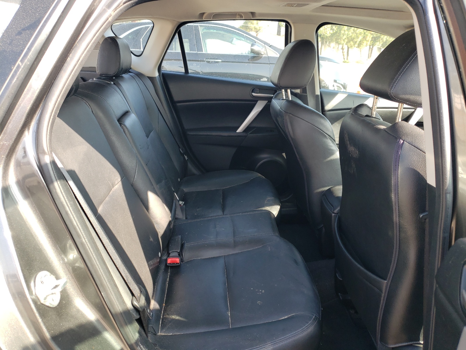 JM1BL1M53B1438763 2011 Mazda 3 S