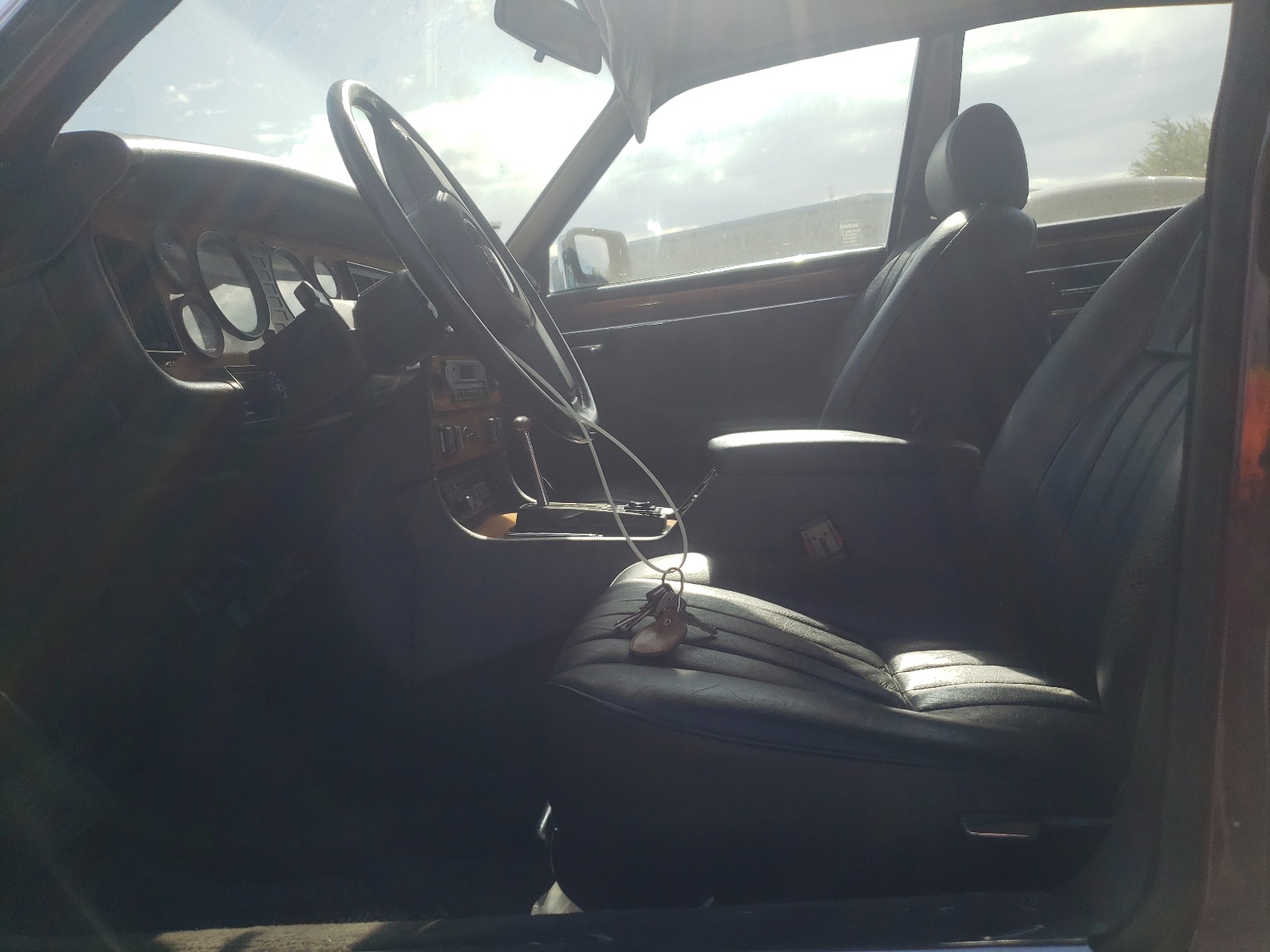 SAJAV1347HC470788 1987 Jaguar Xj6