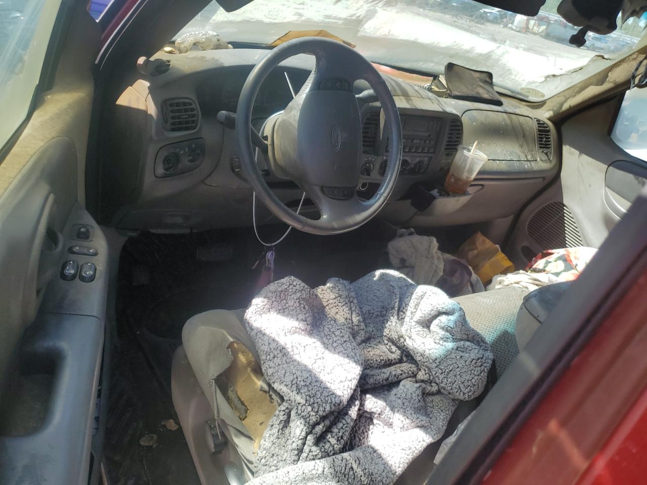 2002 Ford F150 VIN: 1FTRX18L12NB40829 Lot: 57280254