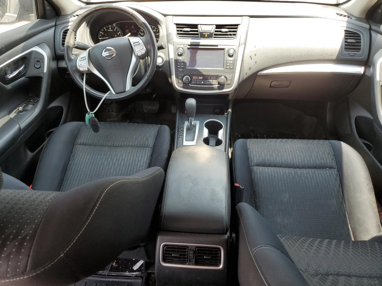2016 Nissan Altima - Image 8
