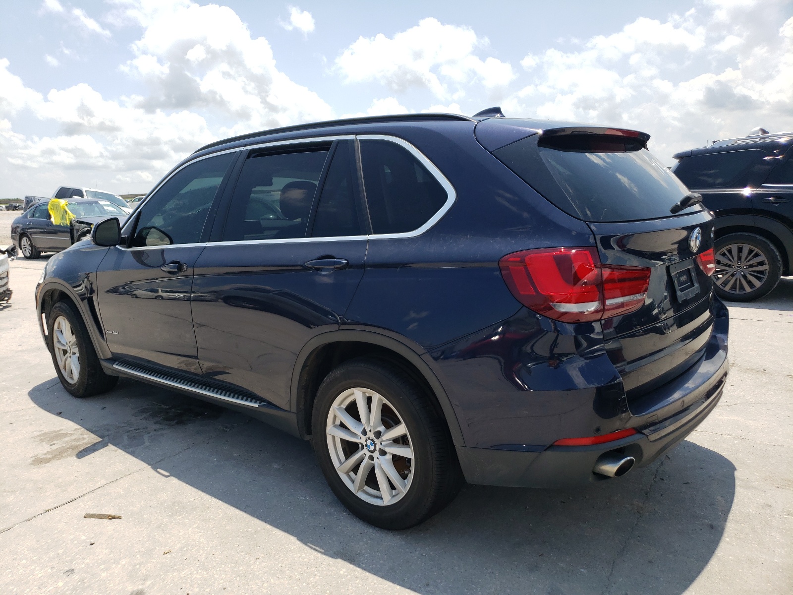 2015 BMW X5 xDrive35I vin: 5UXKR0C58F0K65942