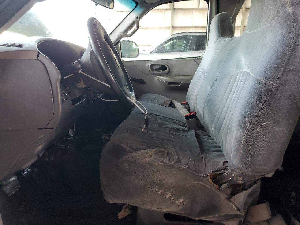 2000 Ford F150 VIN: 1FTZX1725YKA95655 Lot: 57677004