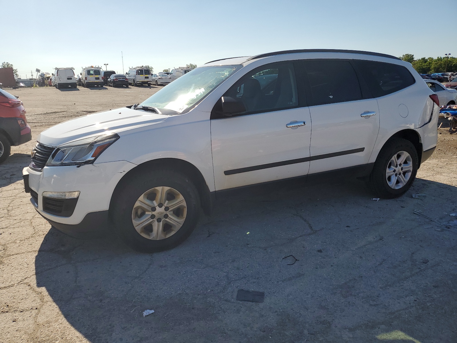 2017 Chevrolet Traverse Ls vin: 1GNKRFED0HJ329811