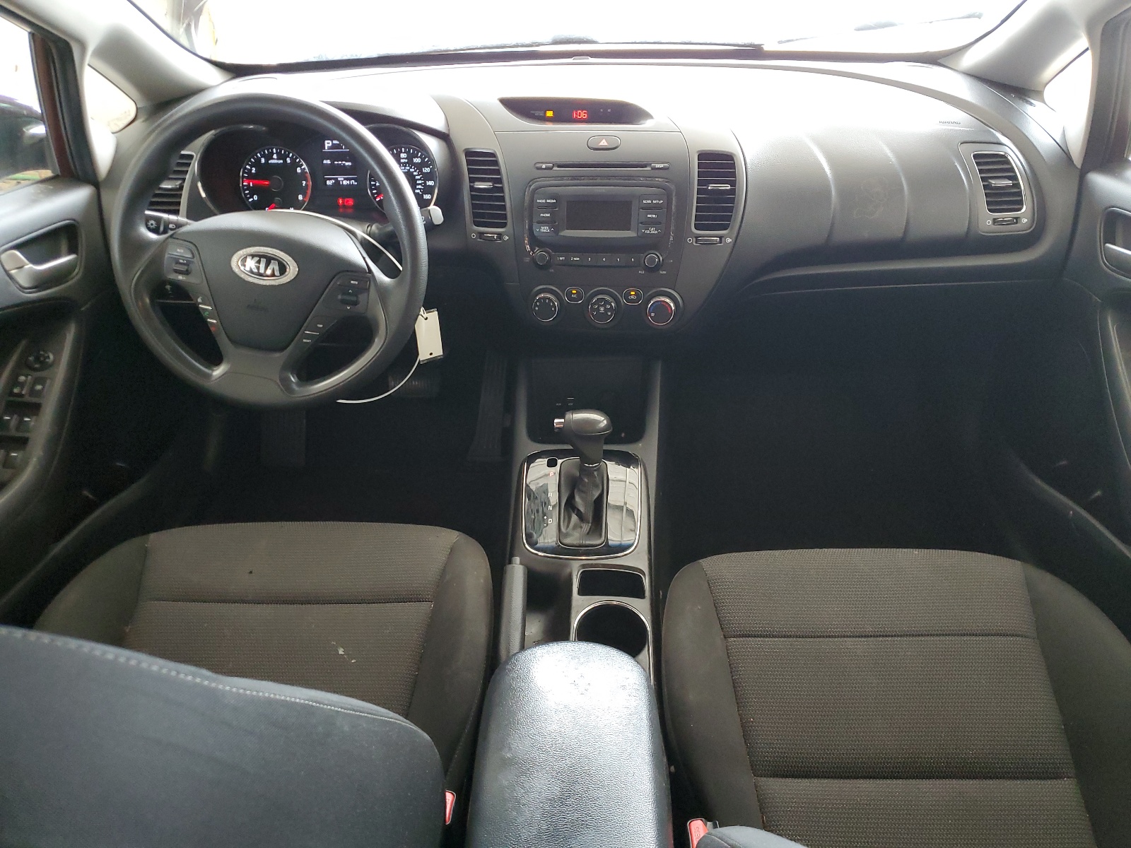 3KPFK4A70HE141693 2017 Kia Forte Lx