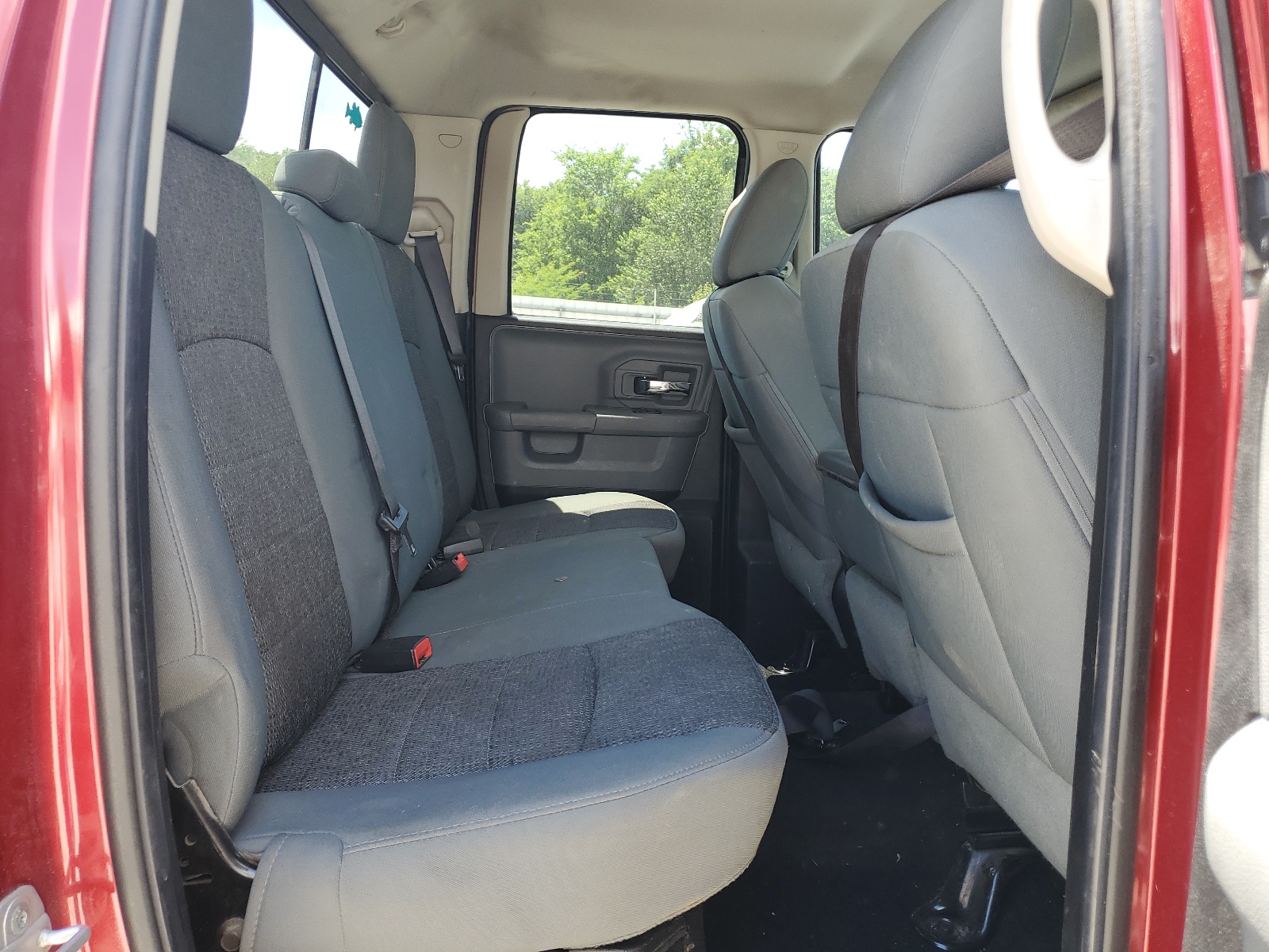 1C6RR7GT7FS531027 2015 Ram 1500 Slt