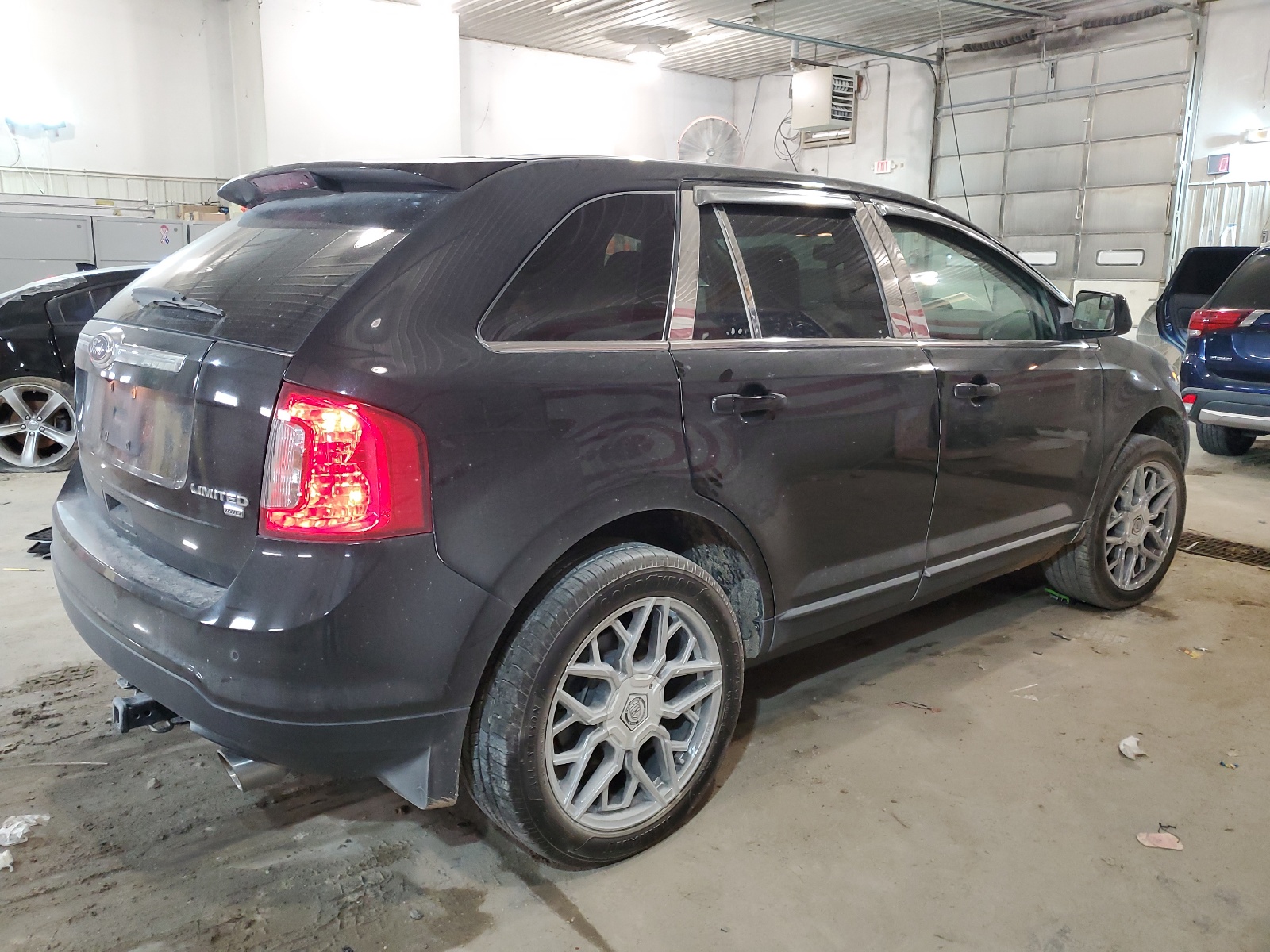 2FMDK4KC2BBA23397 2011 Ford Edge Limited