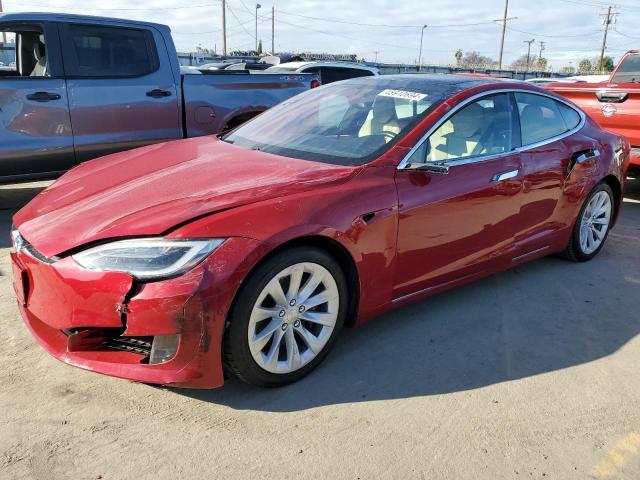  TESLA MODEL S 2017 Червоний