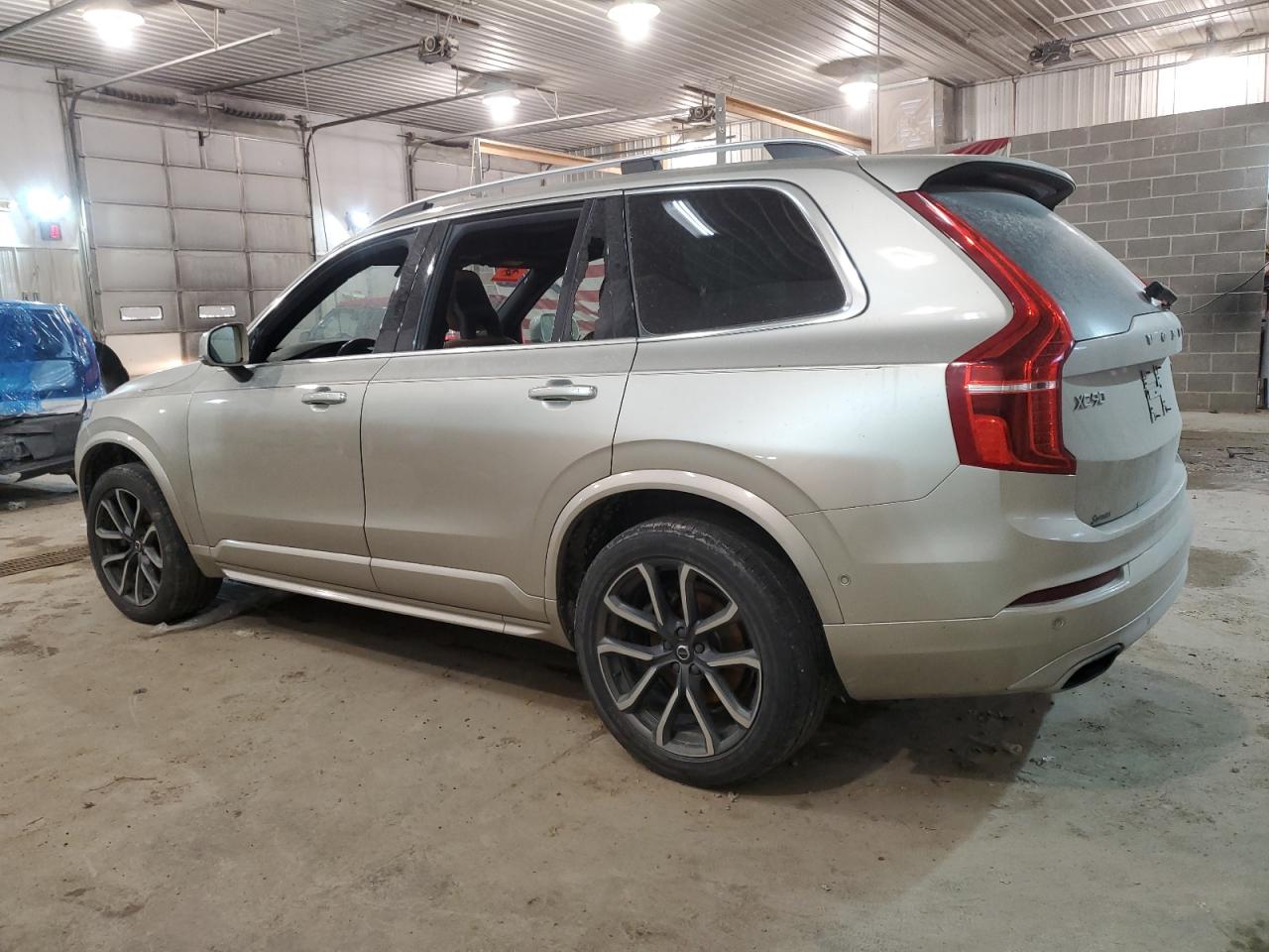 YV4A22PK0J1341201 2018 VOLVO XC90 - Image 2