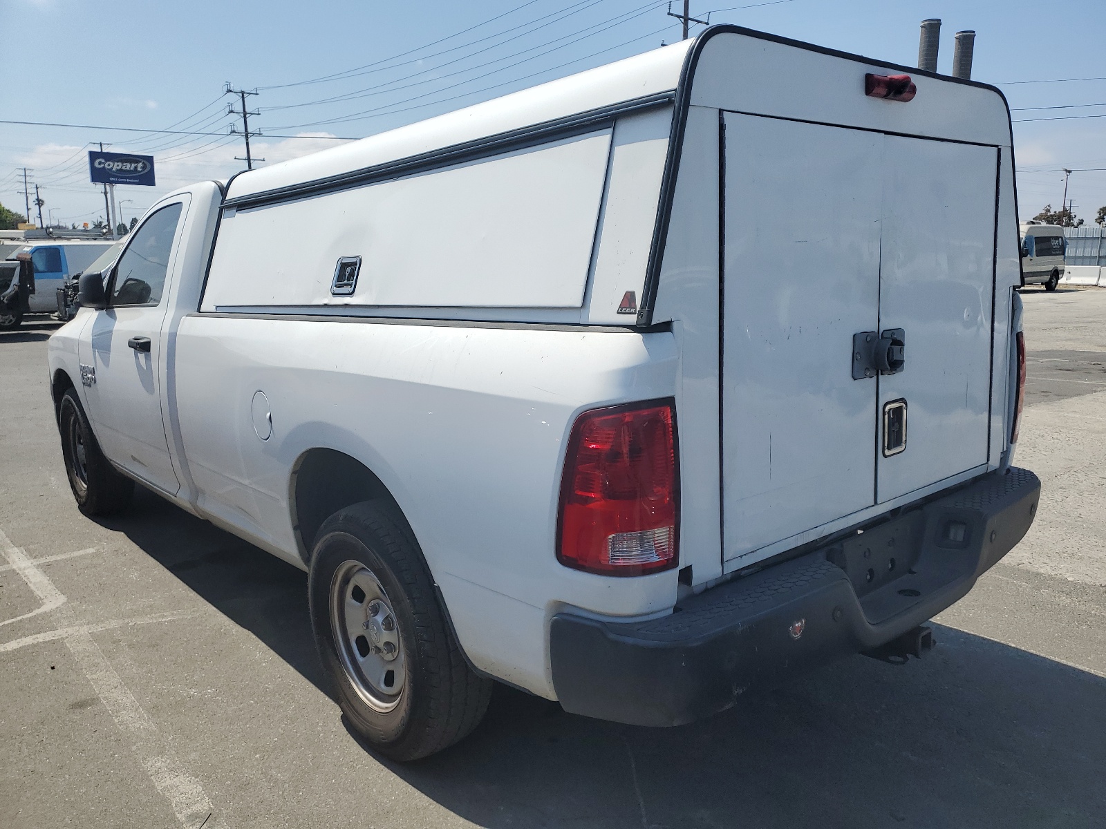 2019 Ram 1500 Classic Tradesman vin: 3C6JR6DG9KG591696