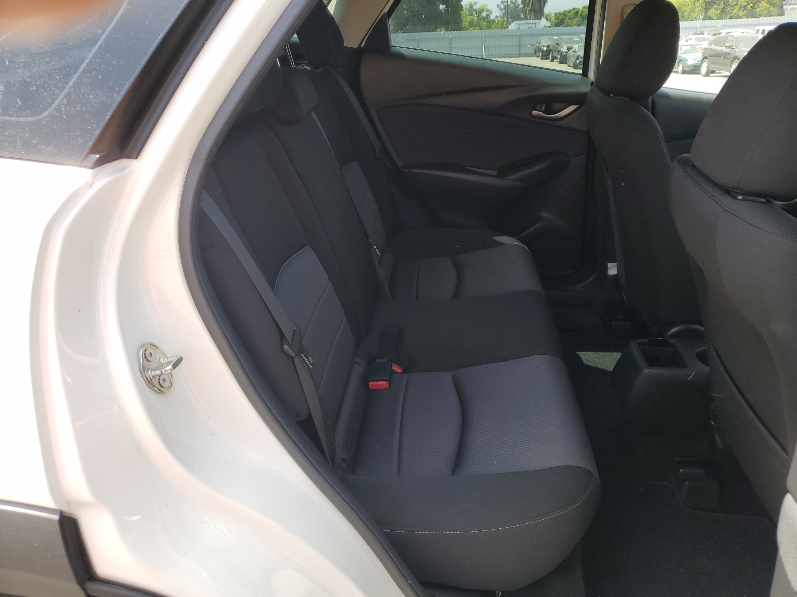 JM1DKDB78J0300240 2018 Mazda Cx-3 Sport