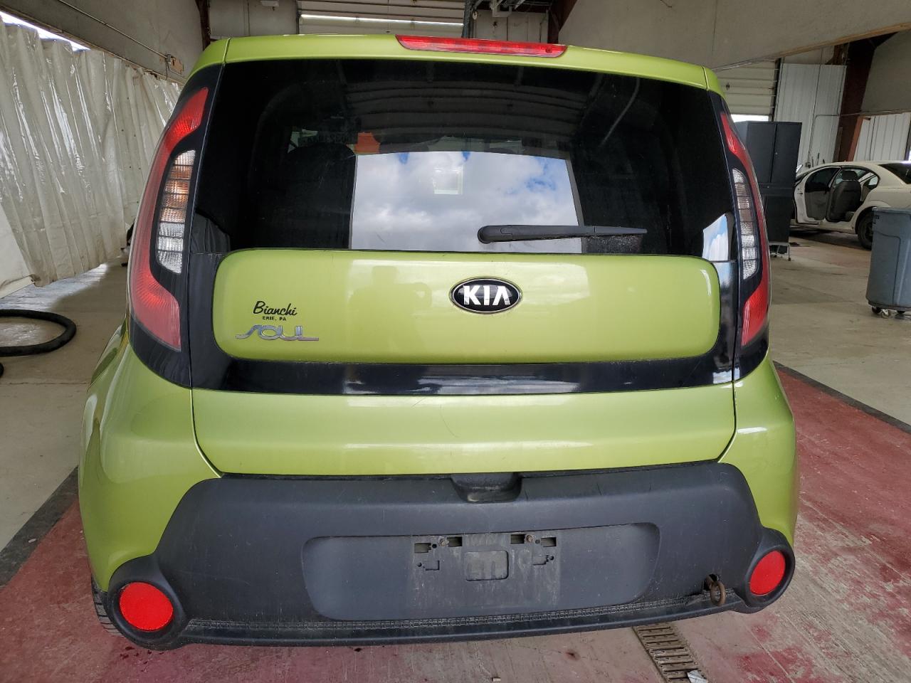 KNDJN2A26F7803011 2015 Kia Soul