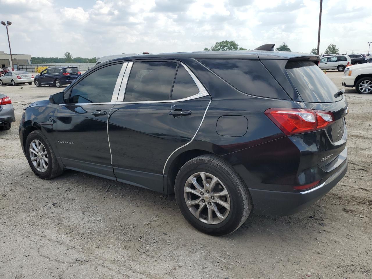 2GNAXJEV0J6304309 2018 CHEVROLET EQUINOX - Image 2