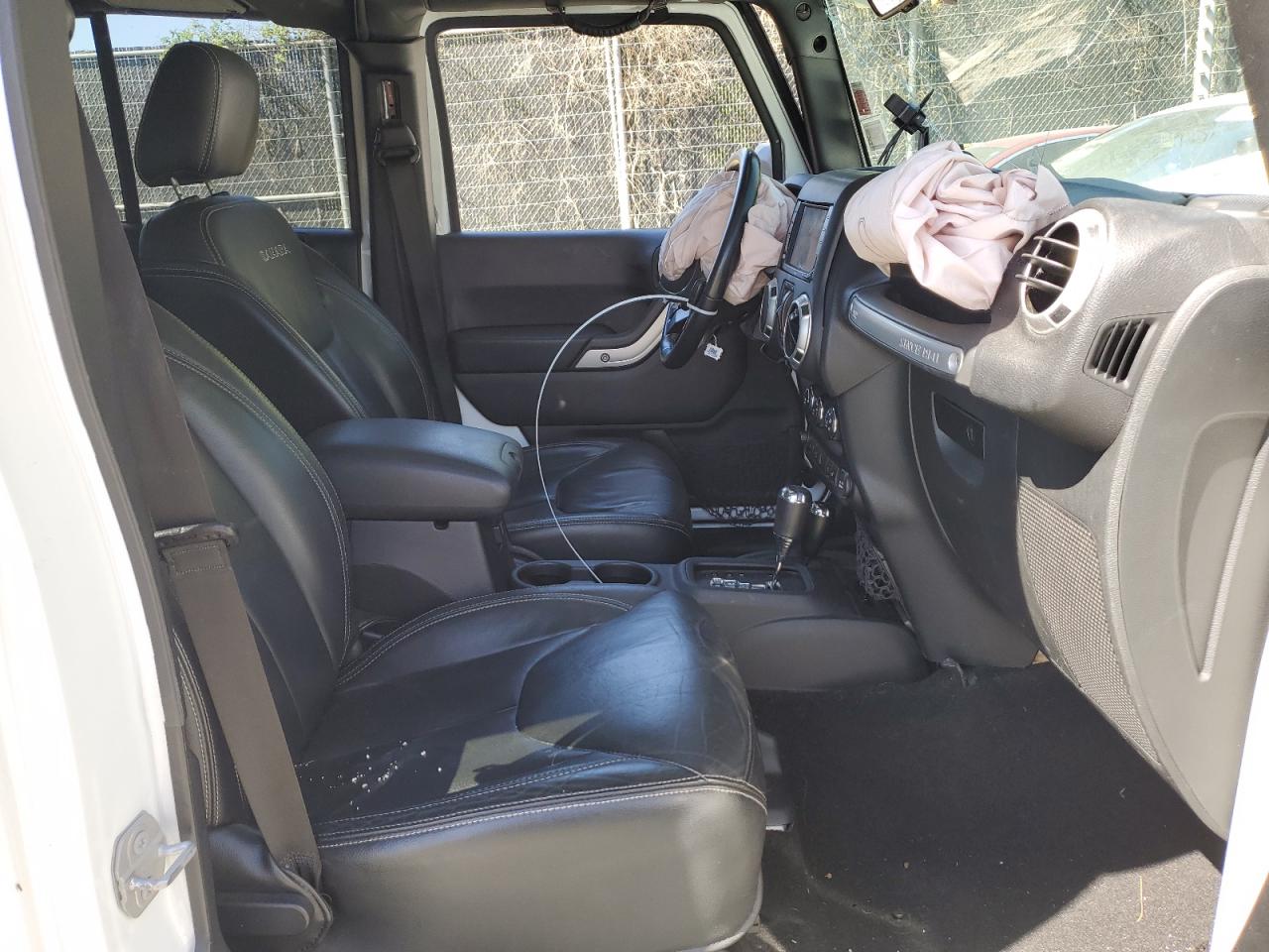 2016 Jeep Wrangler Unlimited Sahara VIN: 1C4BJWEG4GL201441 Lot: 58318904