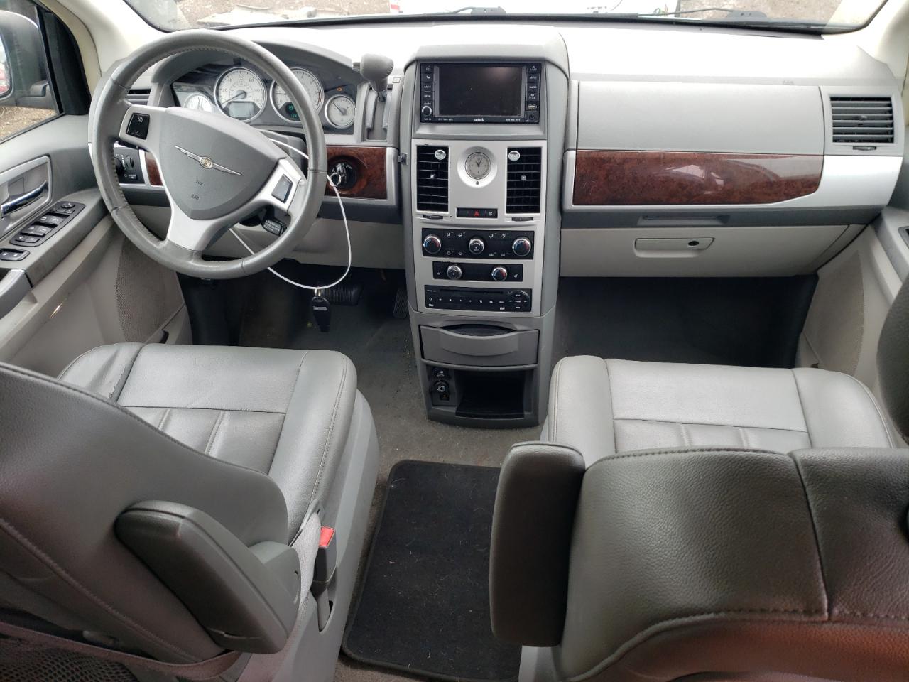 2010 Chrysler Town & Country Touring VIN: 2A4RR5D18AR315417 Lot: 60427474