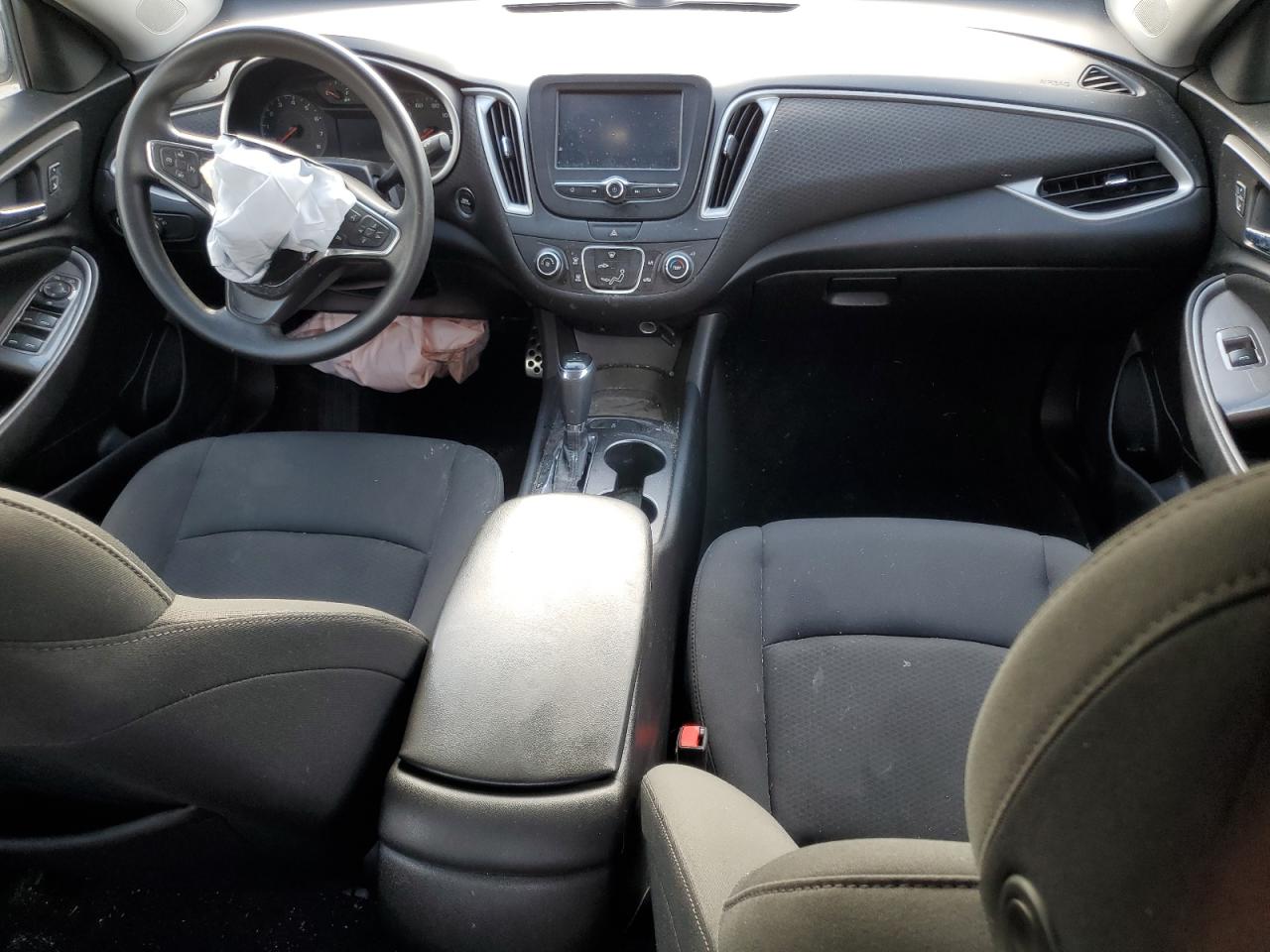 2016 Chevrolet Malibu - Image 8
