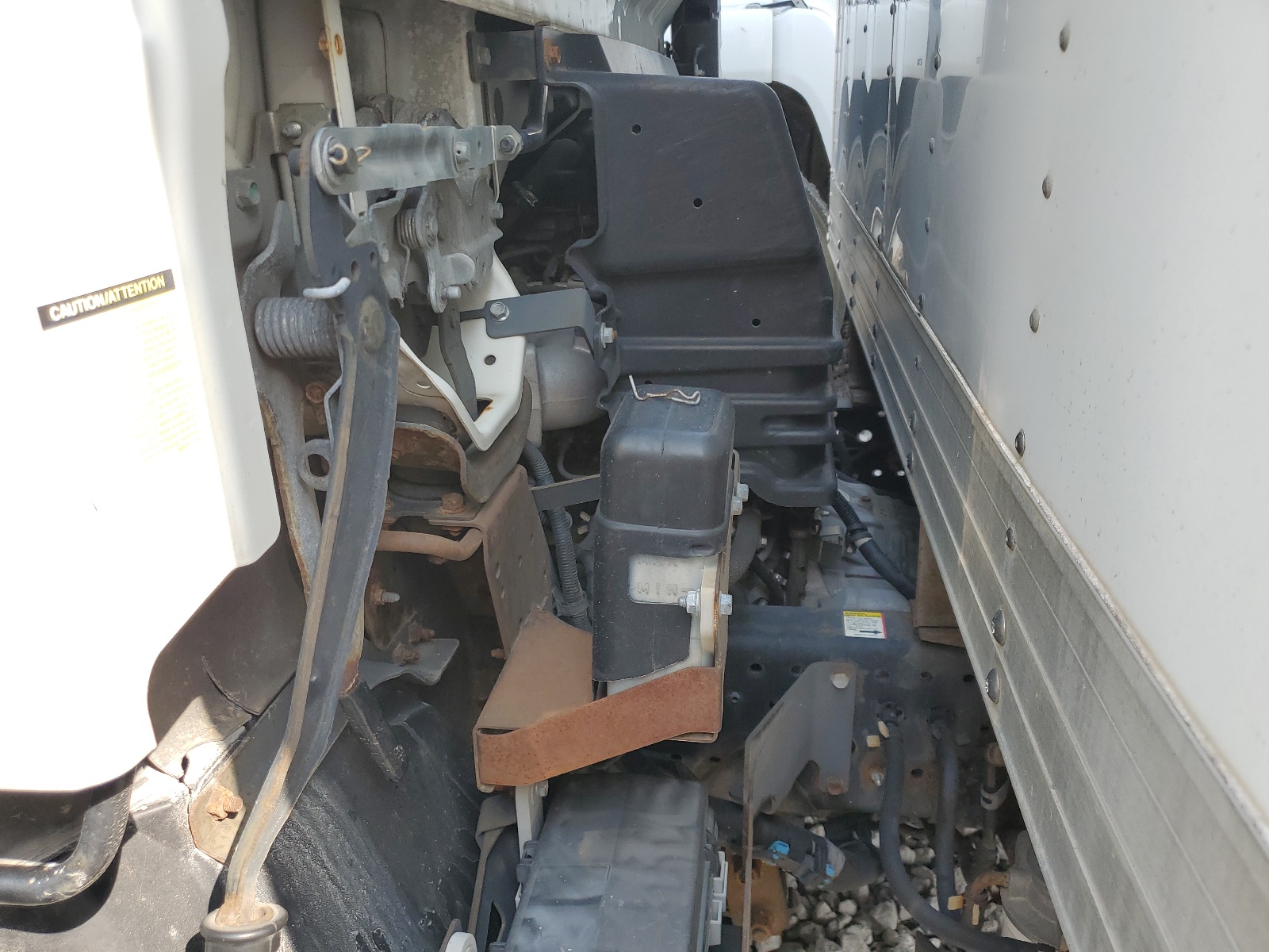 JALE5W168F7300042 2015 Isuzu Nrr