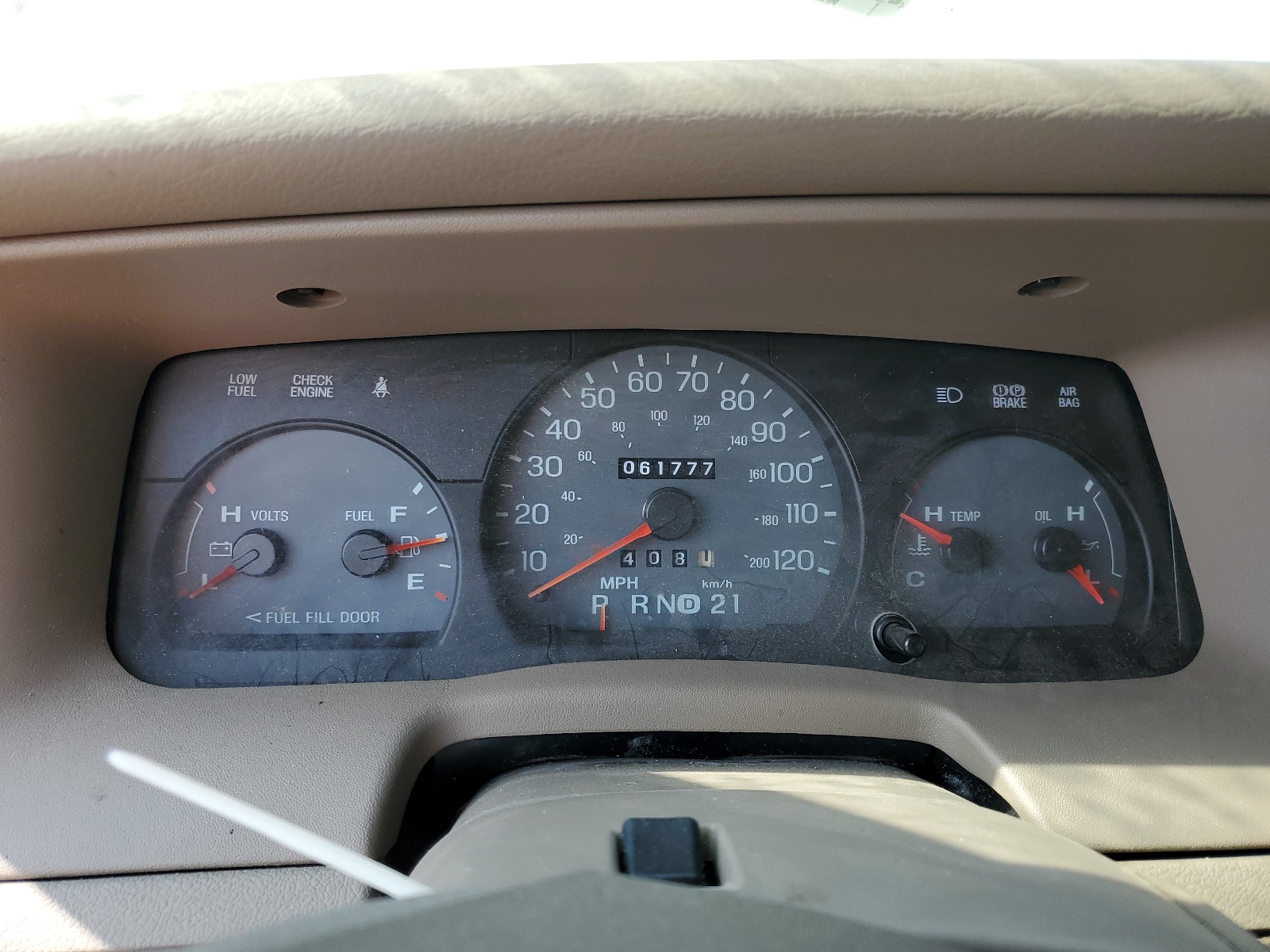 2MEFM74W85X670764 2005 Mercury Grand Marquis Gs