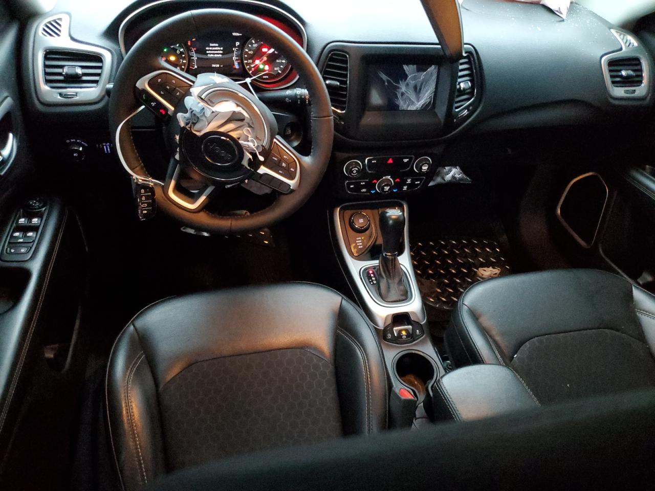 2019 Jeep Compass Latitude VIN: 3C4NJDBB5KT595460 Lot: 81196675