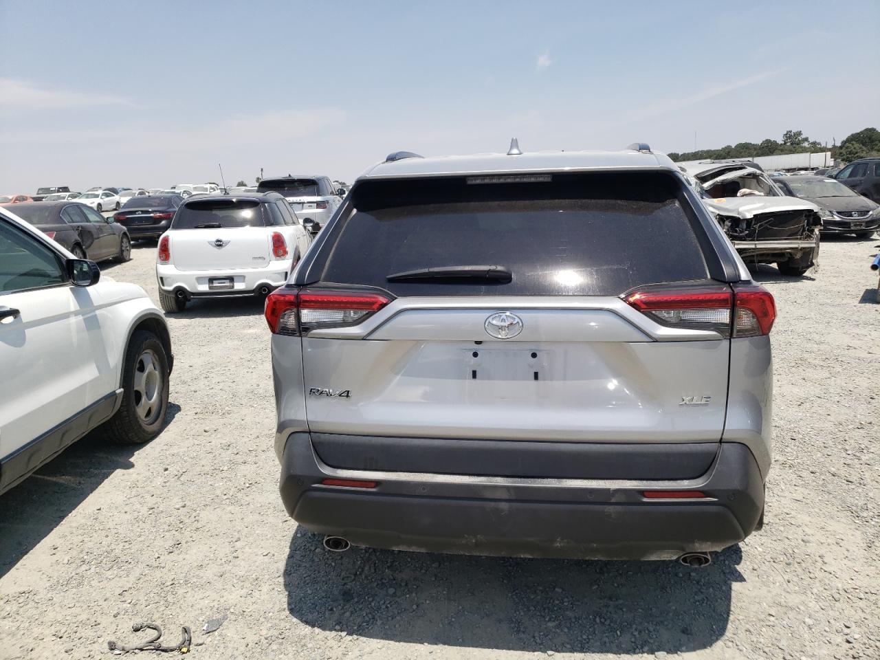 2021 Toyota Rav4 Xle Premium VIN: 2T3C1RFV2MC110181 Lot: 59580514