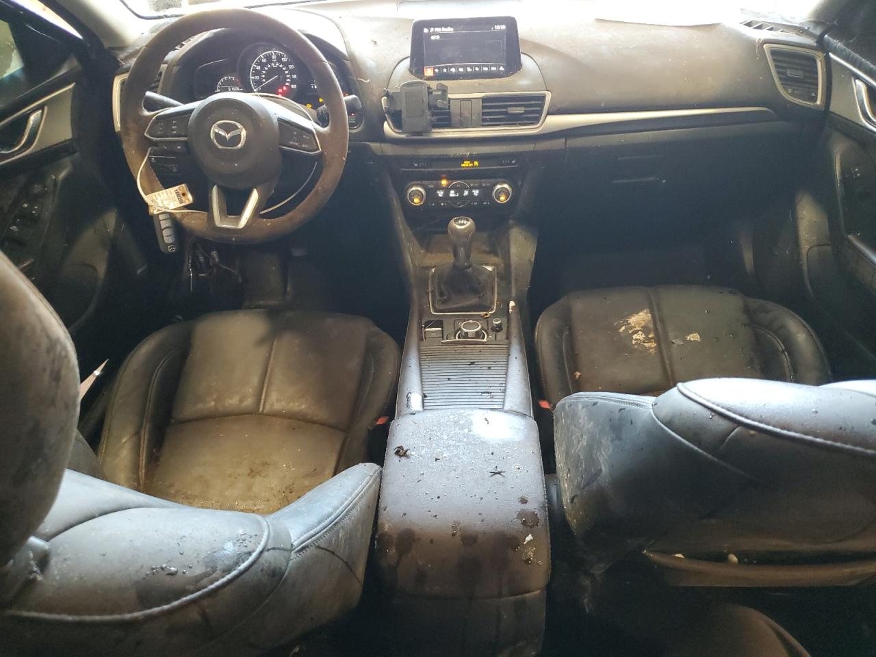 2018 Mazda 3 Touring VIN: 3MZBN1V3XJM205596 Lot: 58355344