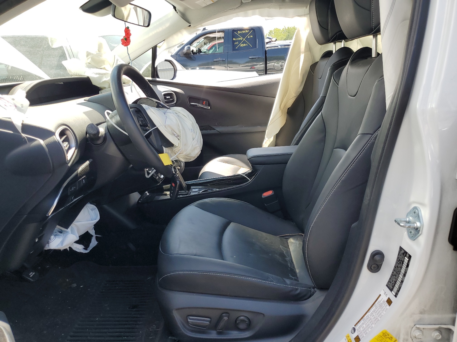 JTDKAMFP4N3207725 2022 Toyota Prius Prime Le