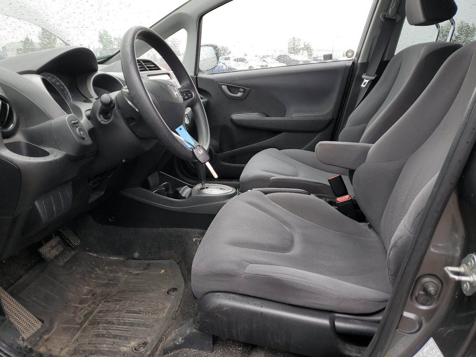 JHMGE8H53BC800175 2011 Honda Fit Sport