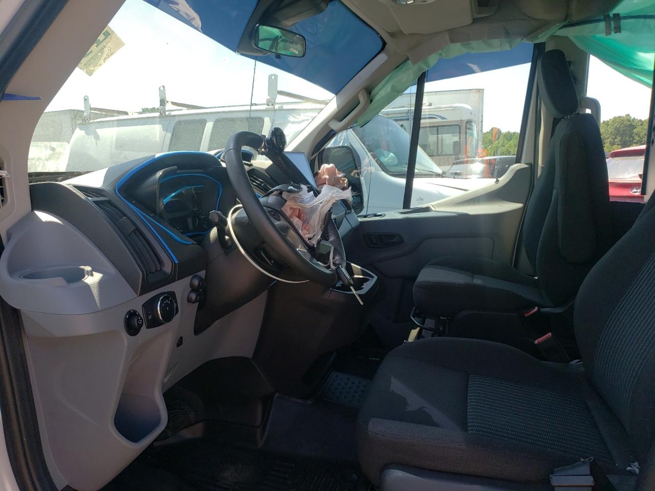 2015 Ford Transit T-150 VIN: 1FDZK1CM6FKA63621 Lot: 56832474