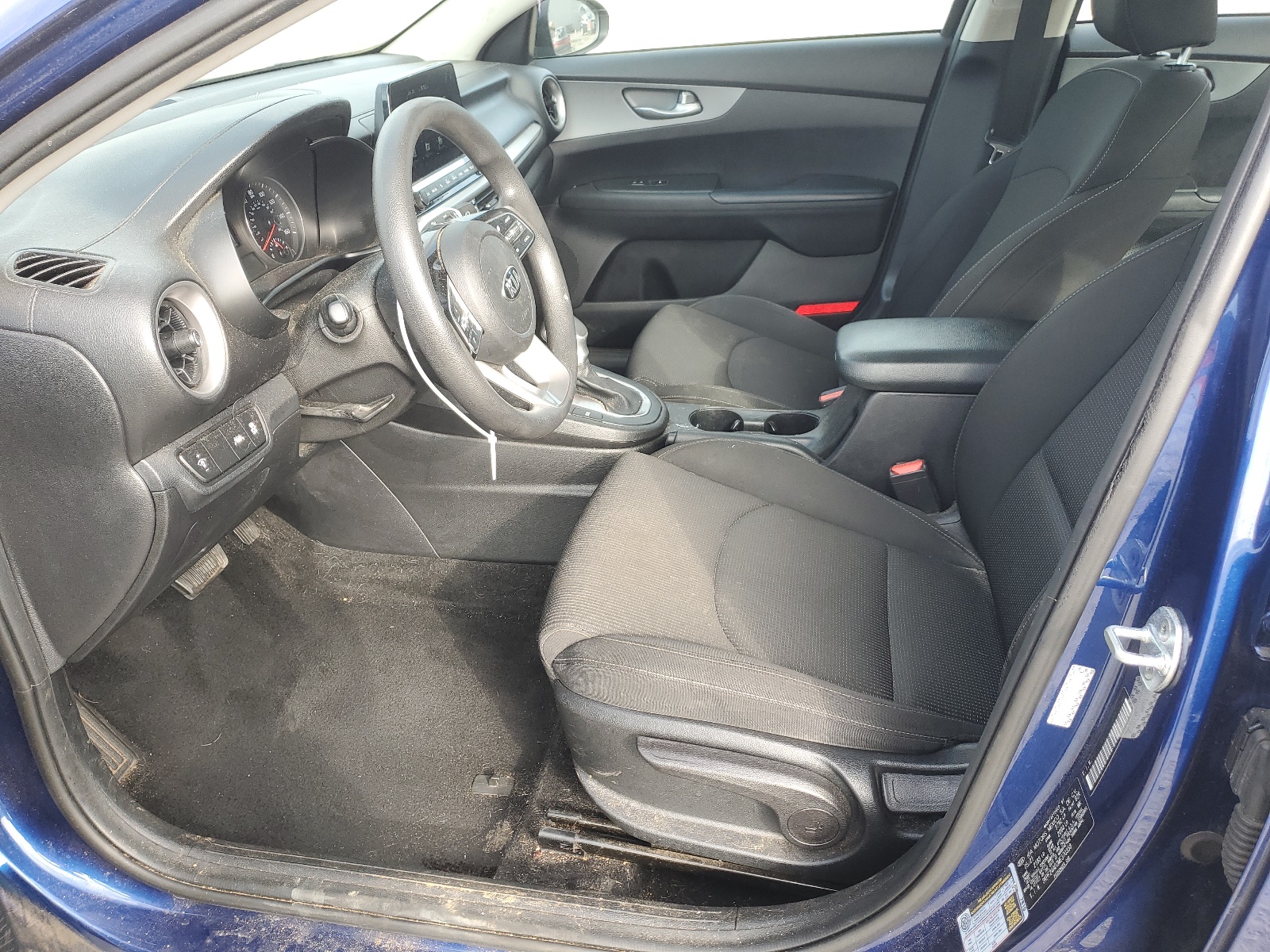 3KPF24AD2ME370358 2021 Kia Forte Fe