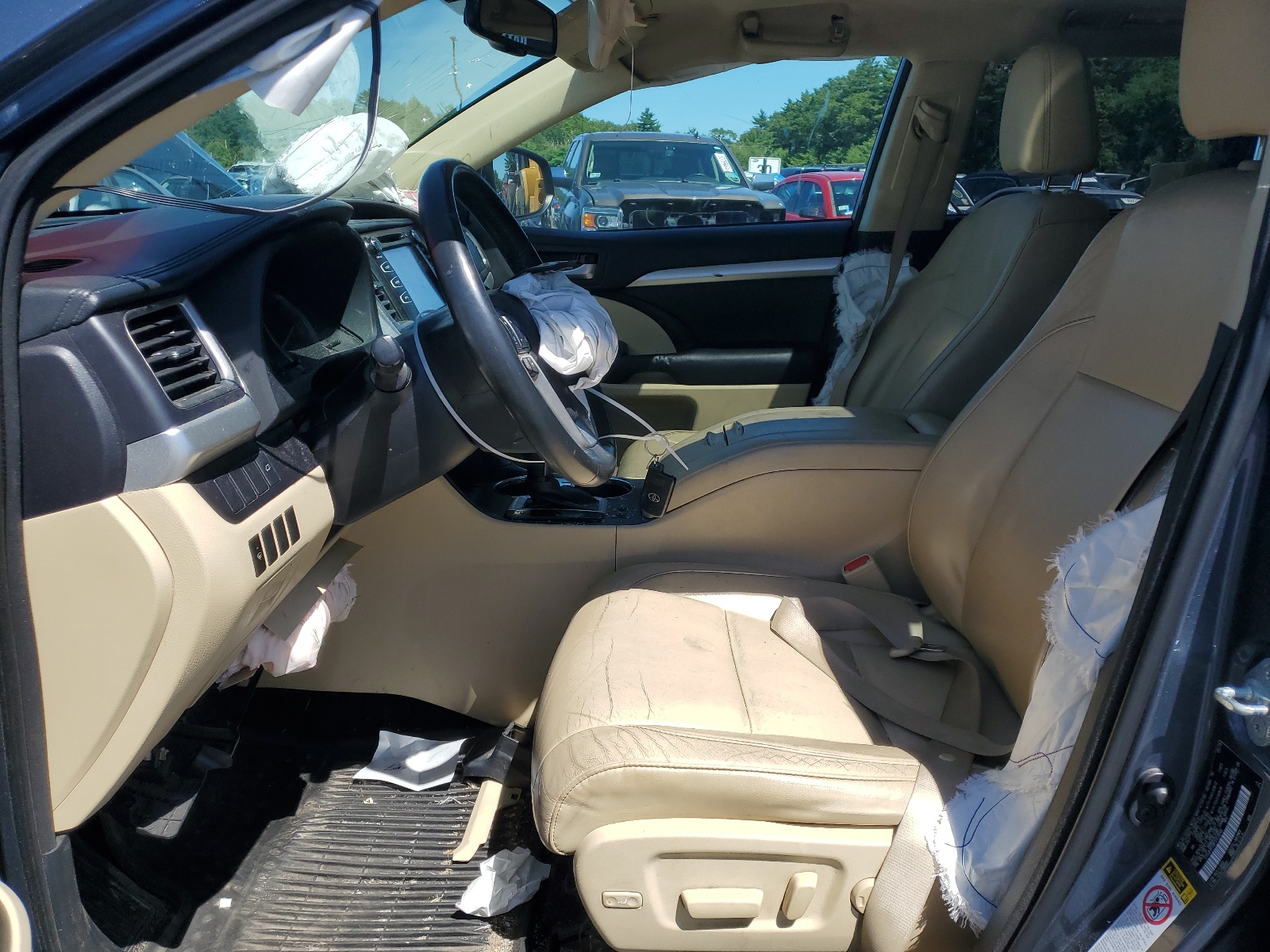 5TDJKRFH9FS172646 2015 Toyota Highlander Xle