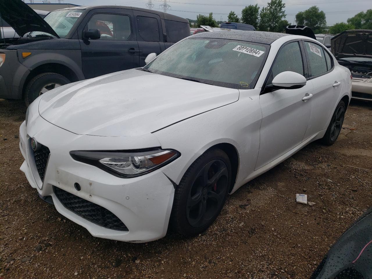 2017 Alfa Romeo Giulia Q4 for Sale in Elgin, IL - Side