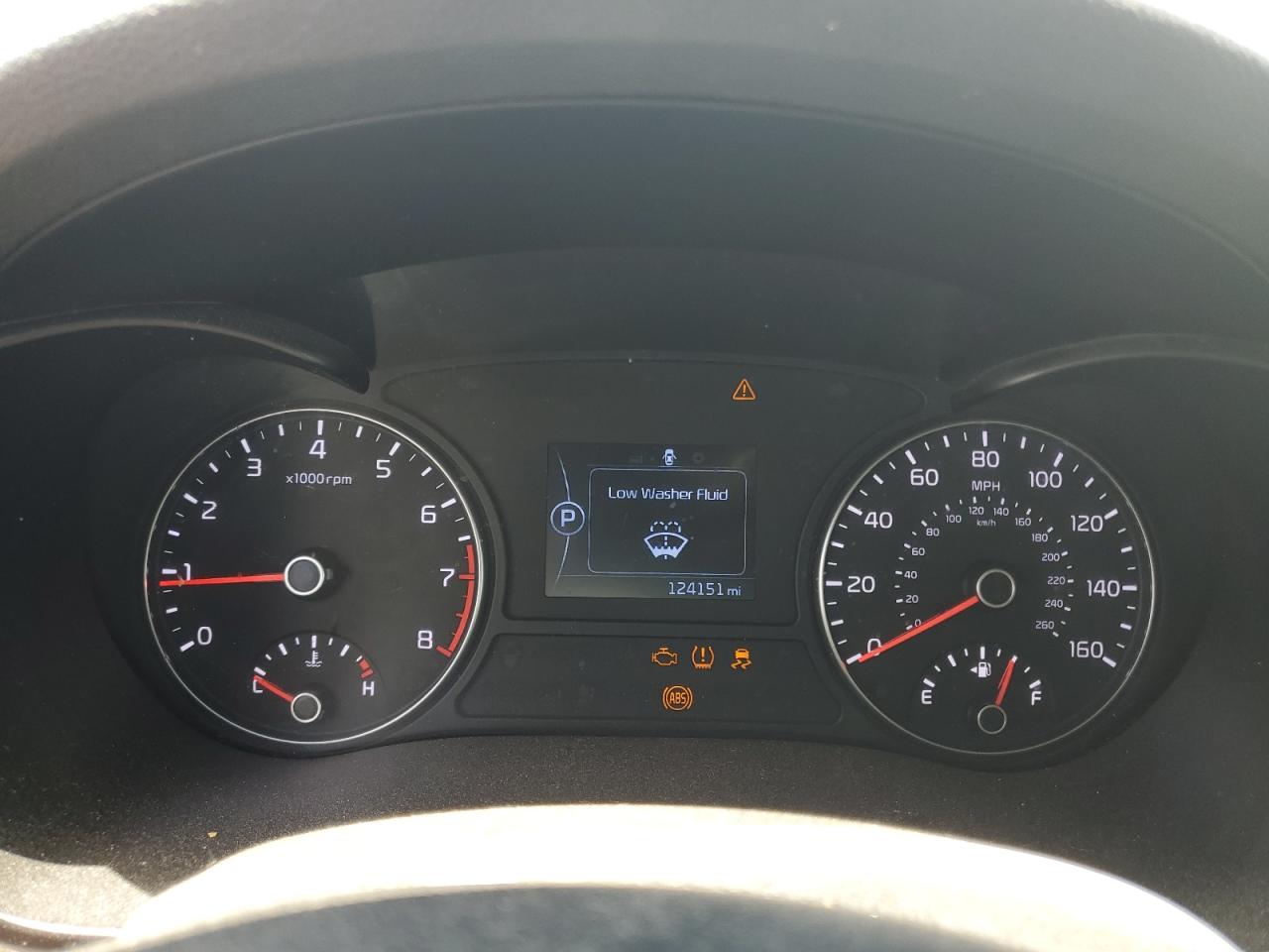 2017 Kia Optima Lx VIN: 5XXGT4L32HG124588 Lot: 60001454