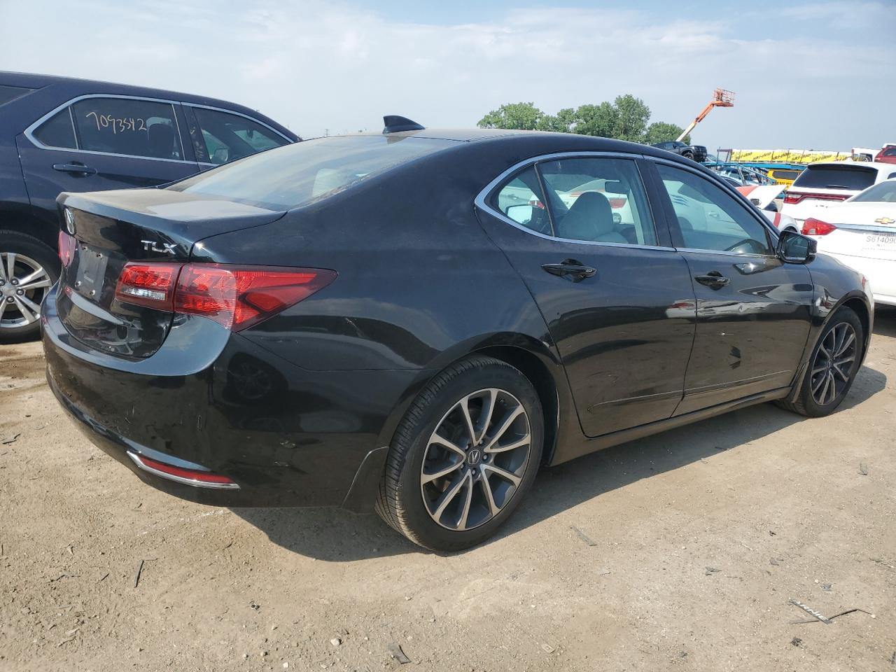 VIN 19UUB2F56FA001507 2015 ACURA TLX no.3