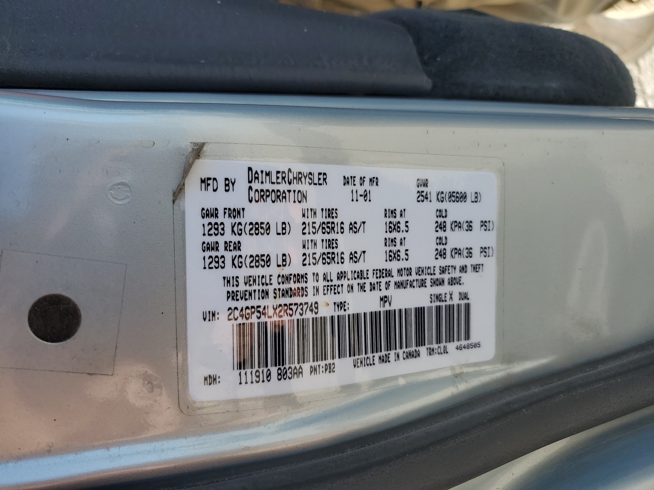 2C4GP54LX2R573749 2002 Chrysler Town & Country Lxi