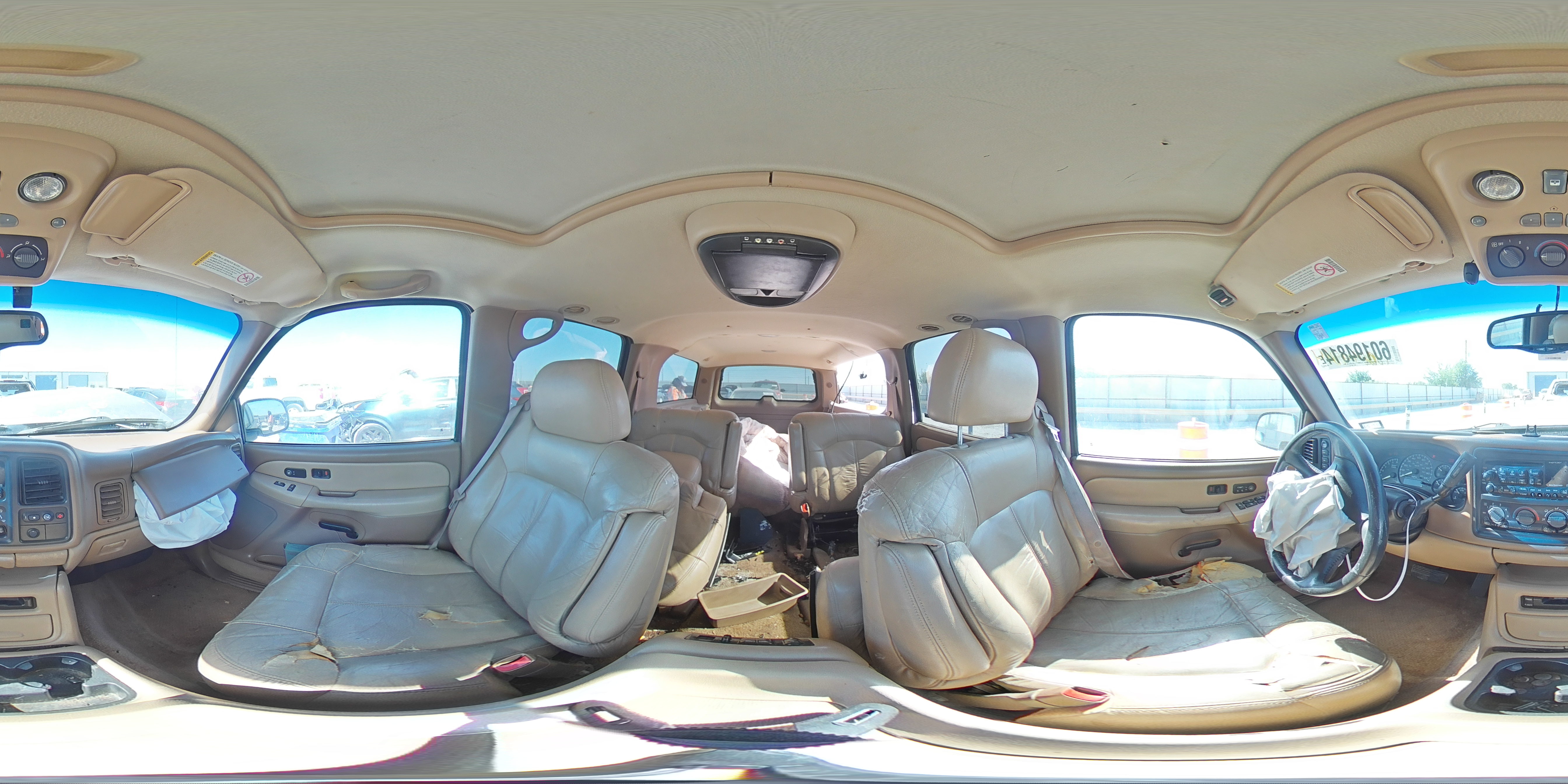 2000 Chevrolet Suburban - Image 14