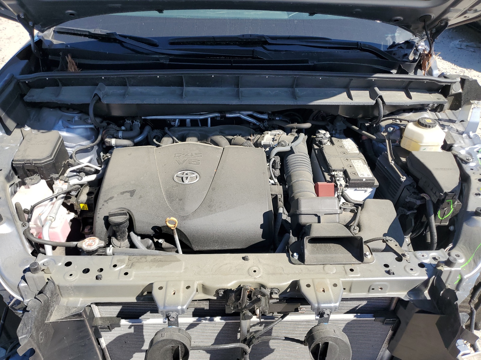 5TDGZRBH7MS154946 2021 Toyota Highlander Xle