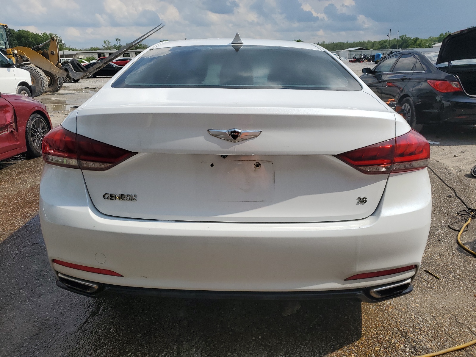 KMHGN4JE1GU124746 2016 Hyundai Genesis 3.8L