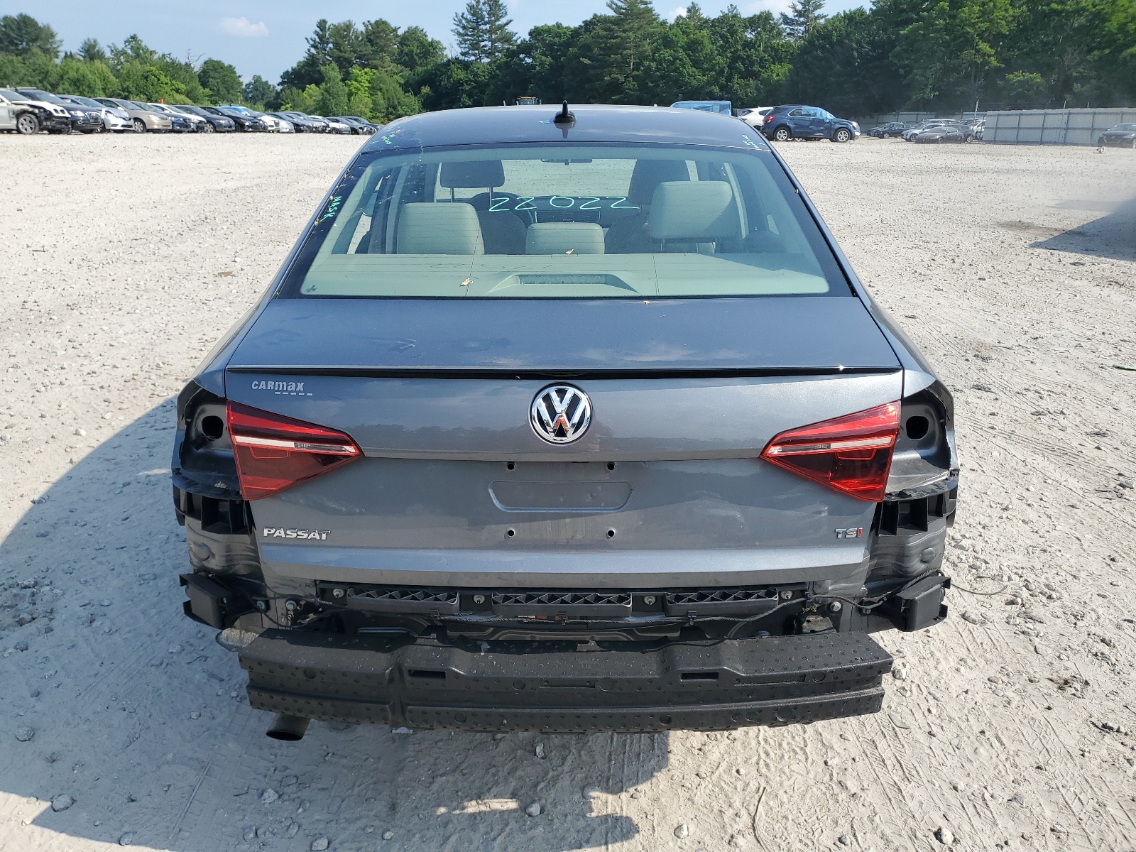 1VWLA7A3XKC000100 2019 Volkswagen Passat Wolfsburg