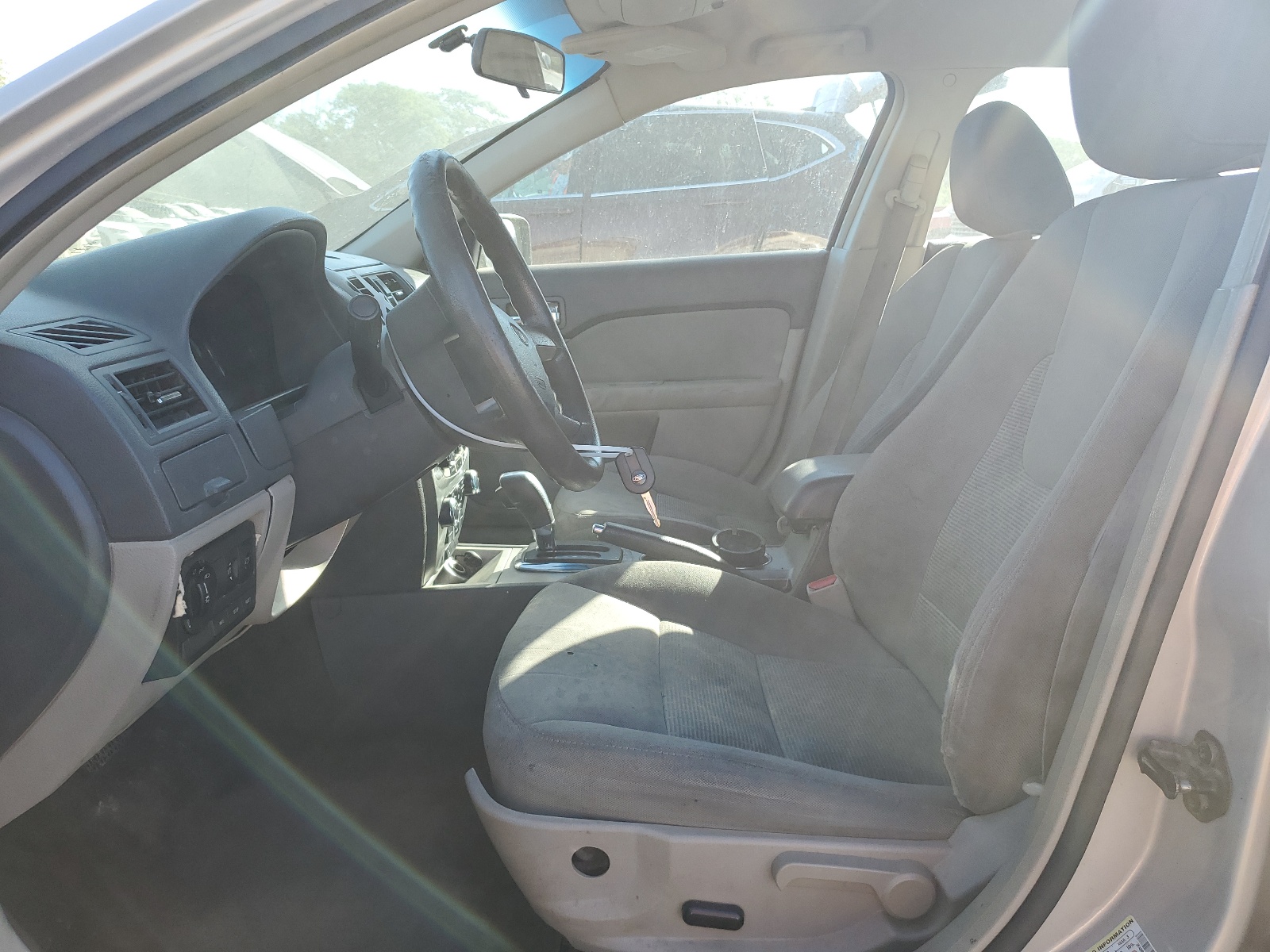 3FAHP0HA7AR108361 2010 Ford Fusion Se