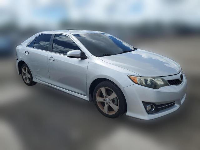  TOYOTA CAMRY 2012 Серебристый