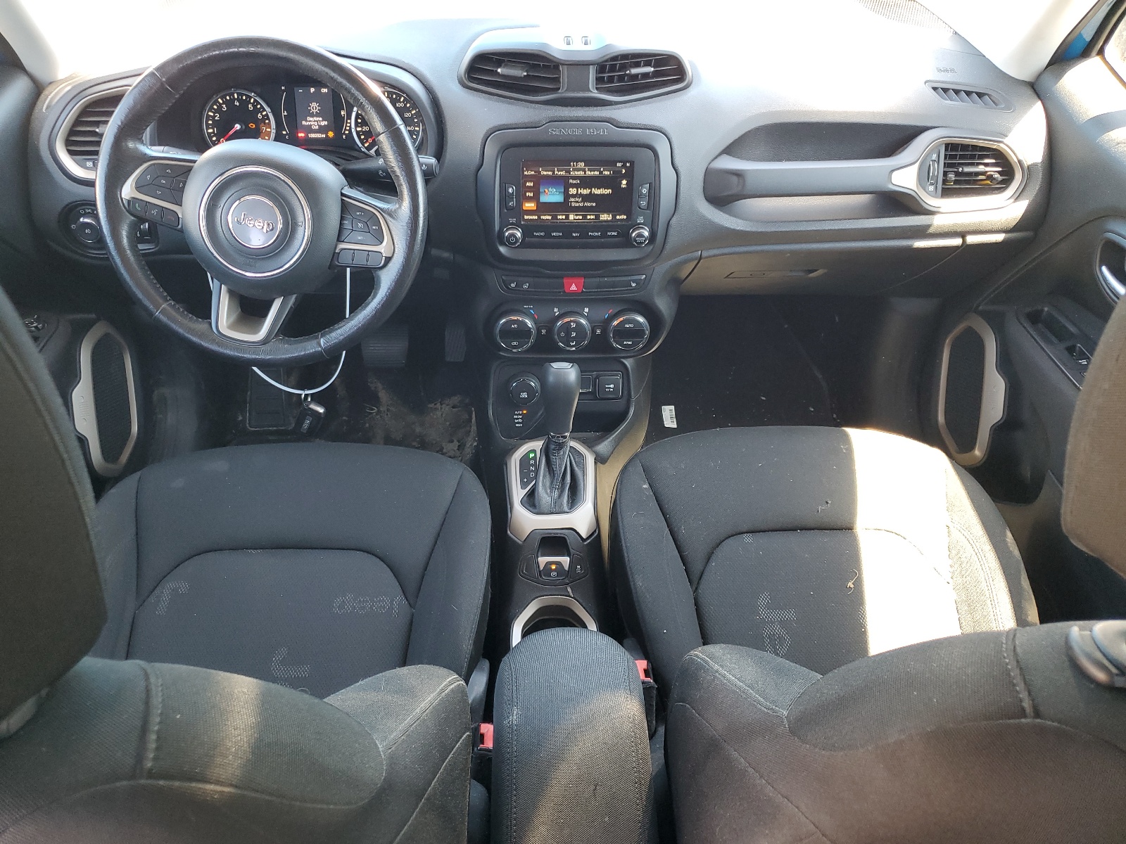 2015 Jeep Renegade Latitude vin: ZACCJBBT0FPB32482