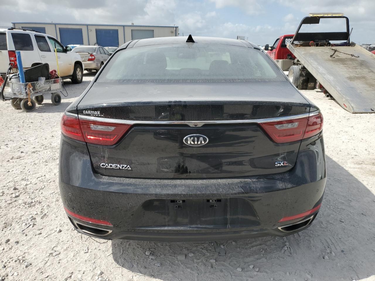 KNALC4J13K5170245 2019 Kia Cadenza Luxury