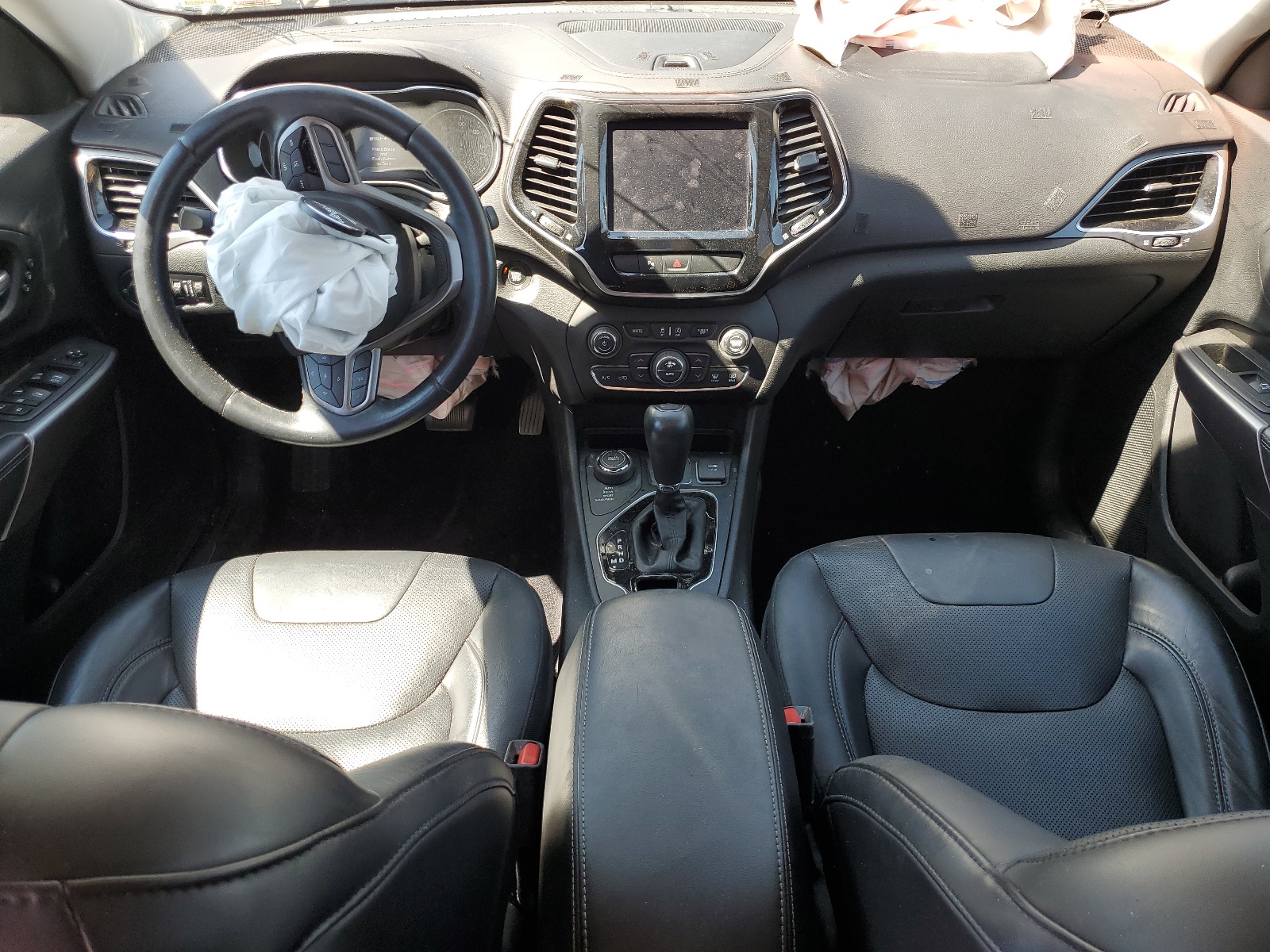 1C4PJMDN0KD214085 2019 Jeep Cherokee Limited