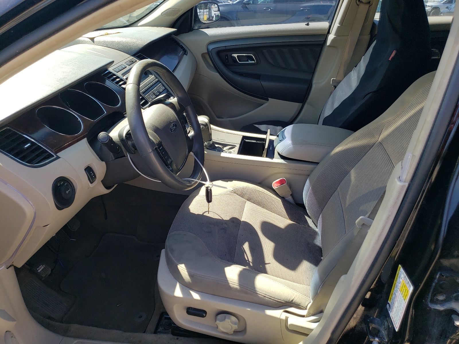 1FAHP2HW9CG120755 2012 Ford Taurus Sel