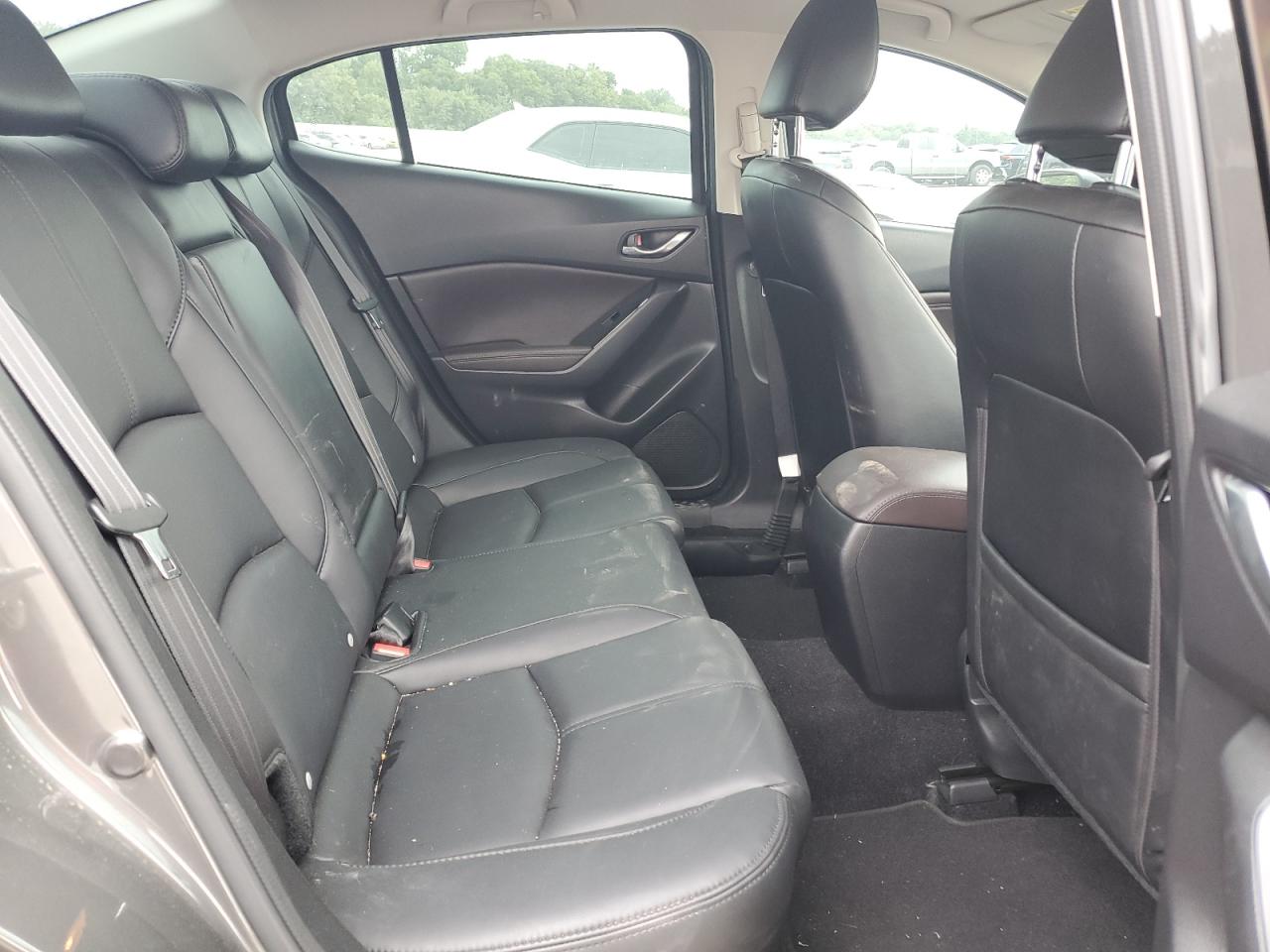 2018 Mazda 3 Touring VIN: 3MZBN1V35JM196807 Lot: 60295964