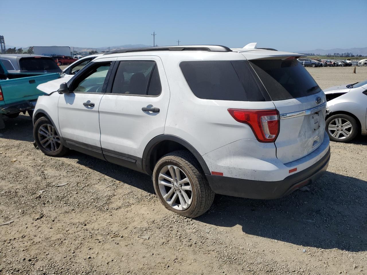 VIN 1FM5K8B81GGA29490 2016 FORD EXPLORER no.2