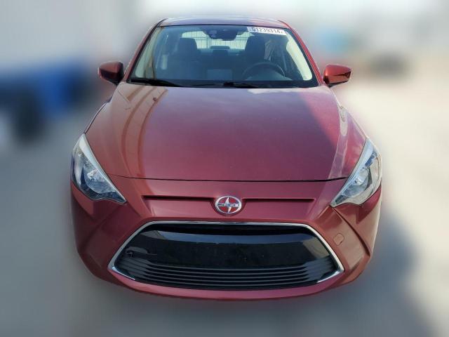  TOYOTA SCION 2016 Червоний