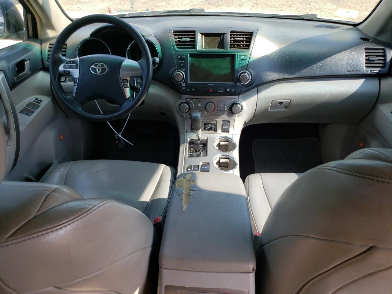 2011 Toyota Highlander Base VIN: 5TDBK3EH5BS050699 Lot: 60553594