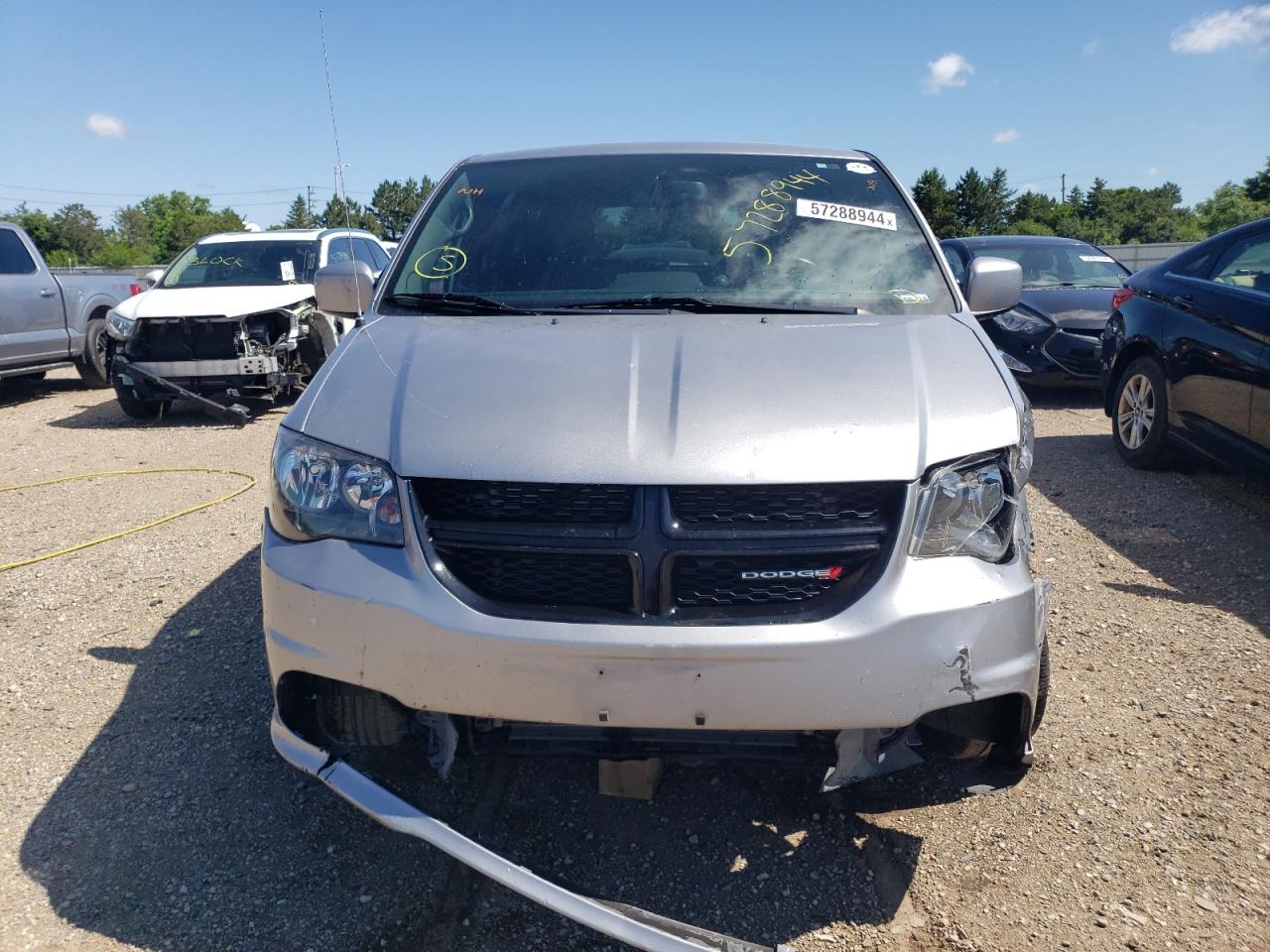 2017 Dodge Caravan - Image 5