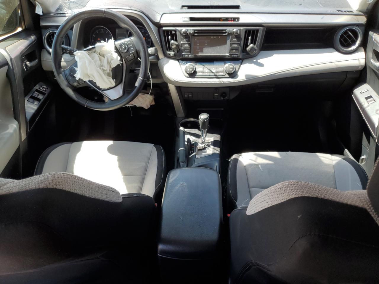 2017 Toyota Rav4 Xle VIN: JTMWFREV4HJ120889 Lot: 57873954